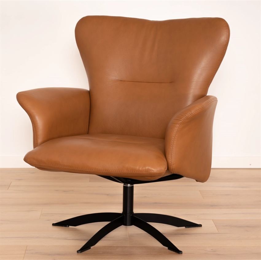 Hjort Knudsen Opus Lænestol i Cognac - Elegance & Komfort