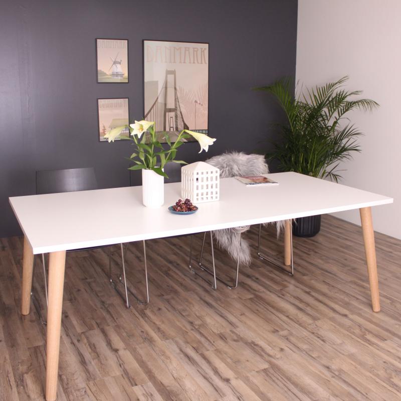 Elegant Hvid Sandefjord Spisebord i Laminat - Dansk Design