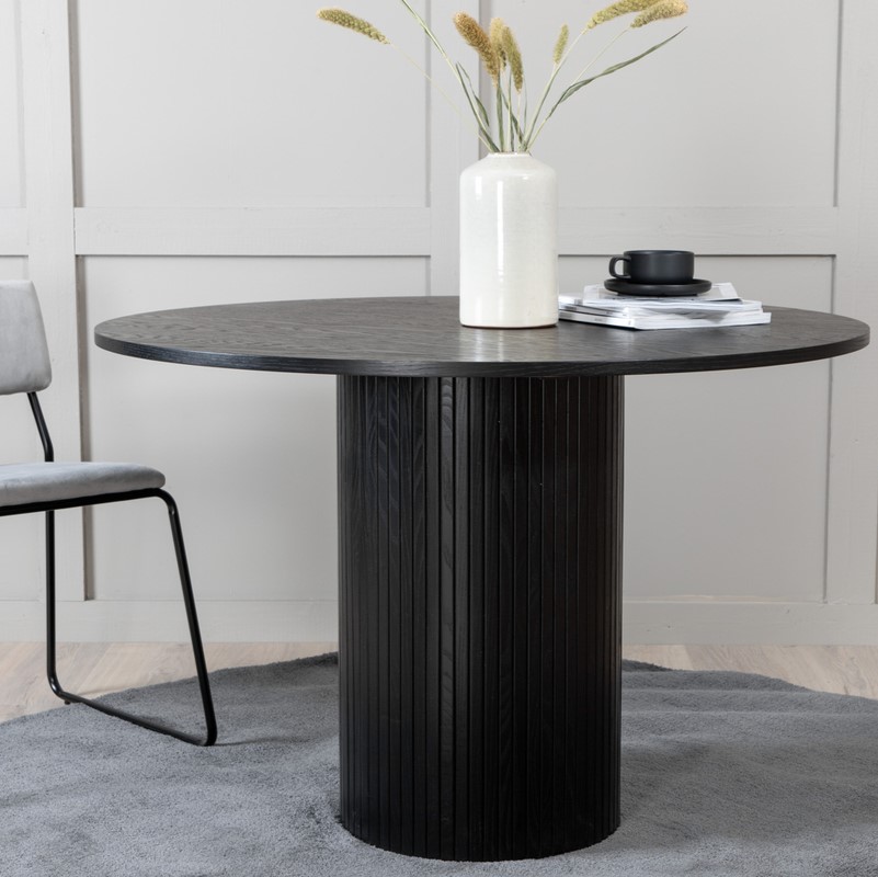 Elegant rundt spisebord i sort egefiner - 110 cm