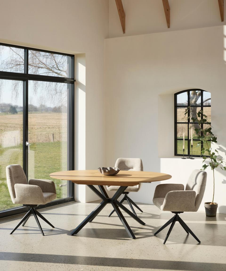 Elegant Rundt Spisebord i Eg Melamin - Black Friday Tilbud!