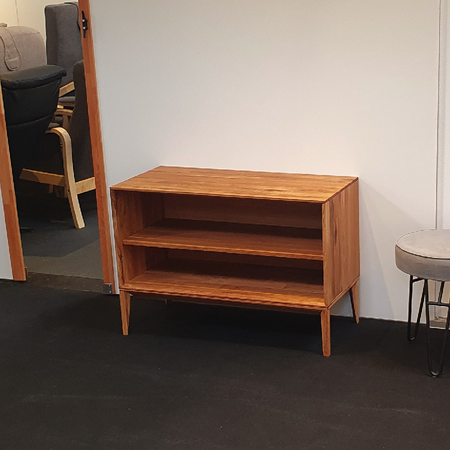 Heimdal Snedker Massiv Olieret Egetræ Fra Med Ben 63x90x42 Organic Sleep Reol