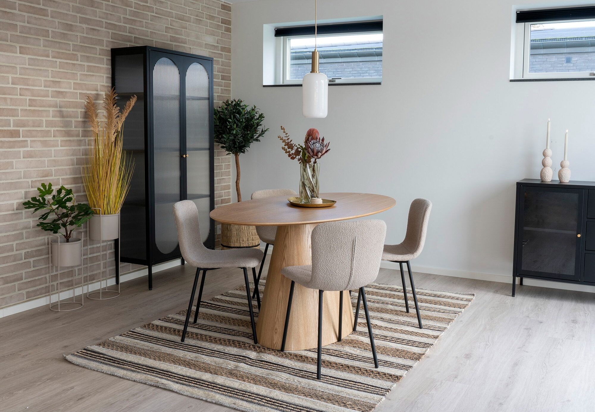 Bolton Oval Ask Finer House Nordic Spisebord
