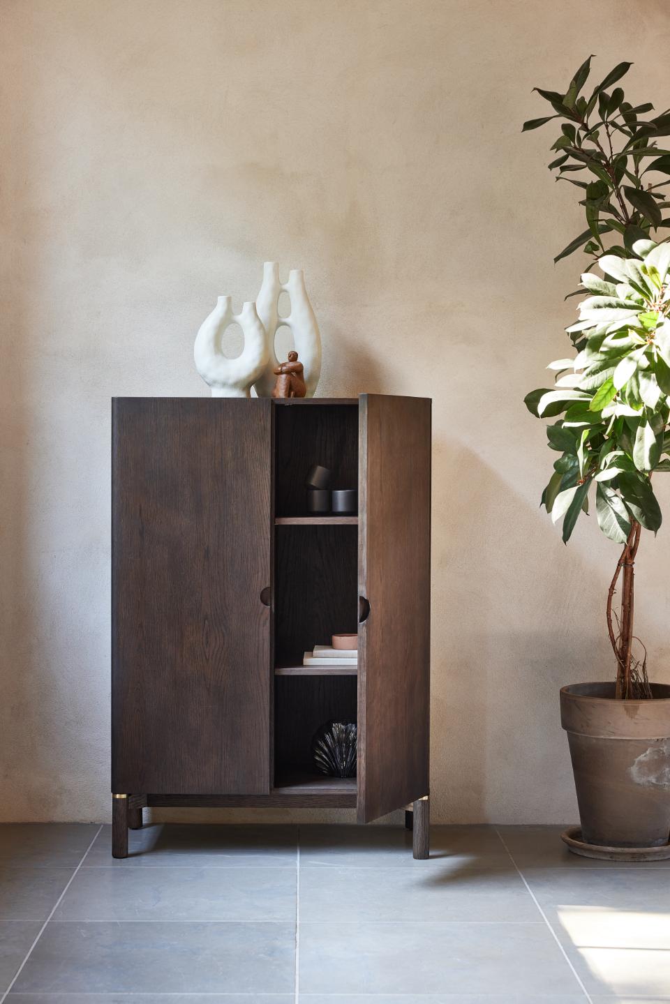 Arun 130 Espresso Brown Woca Olie B90d45 5 130 Vitrineskab - 5704745155661