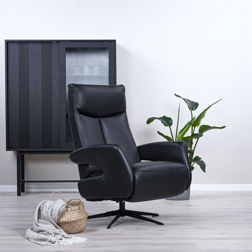 Sort David Med Indbygget Fodskammel Soleda Læder Nordic Design Lænestol